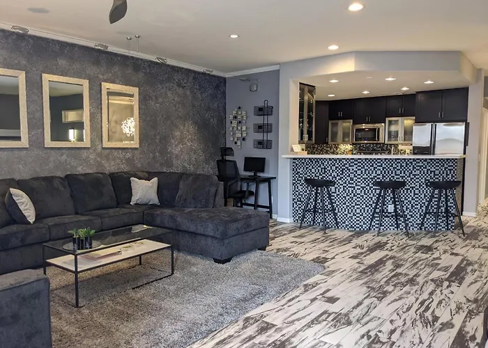 *new* Lux With Pool, Hot Tub, And Gym * Scottsdale