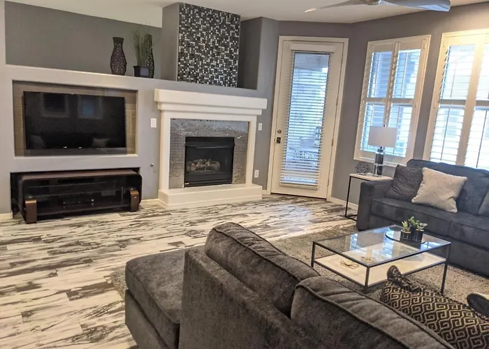 Apartment *new* Lux With Pool, Hot Tub, And Gym Scottsdale